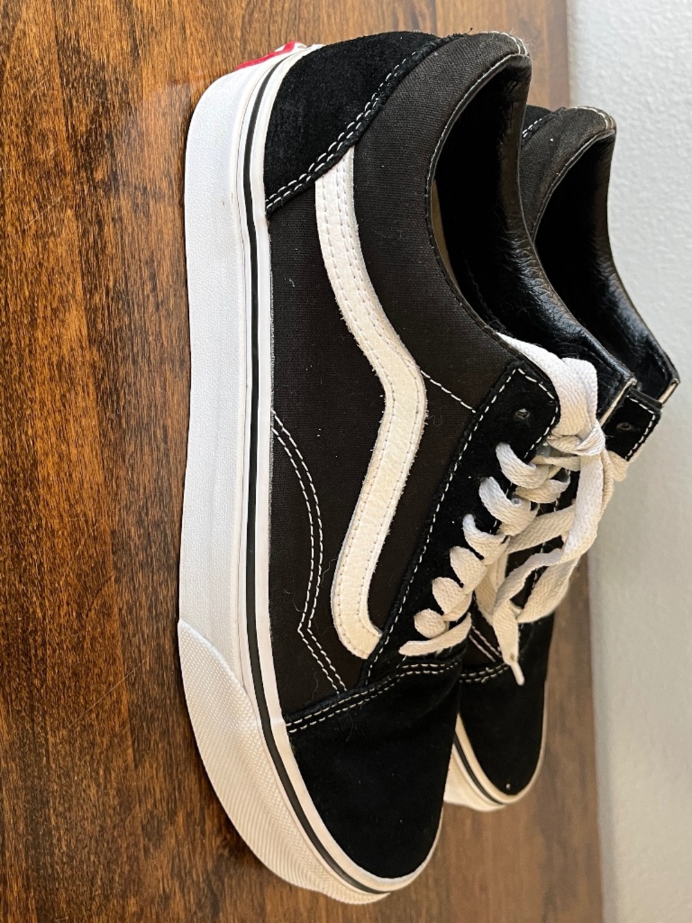 Vans Old Skool Classic Black & White Sneakers - Men's 7 / Women's 8.5